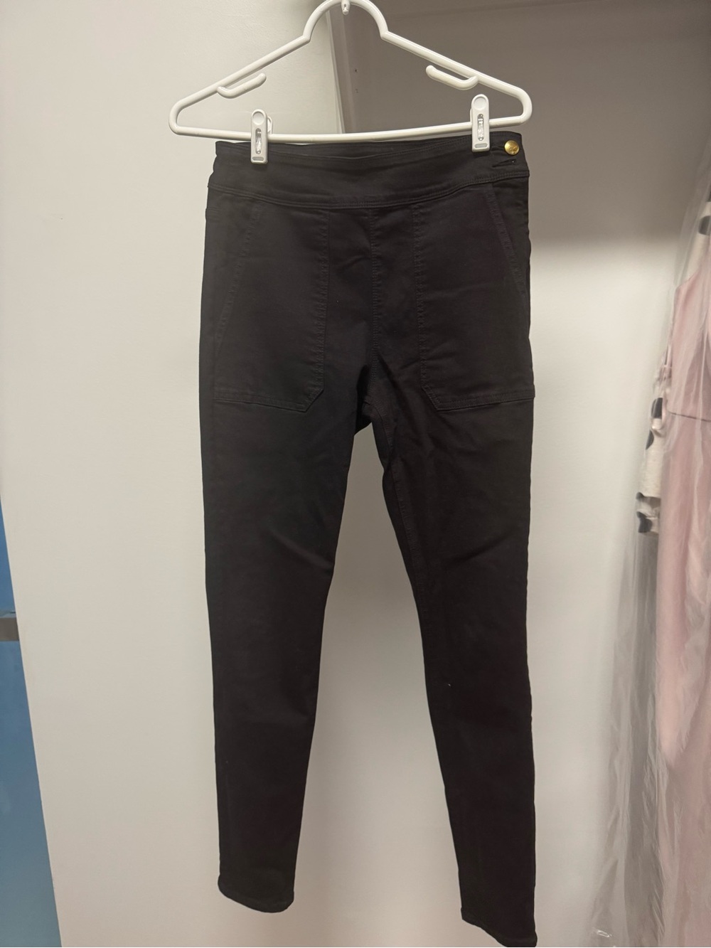 PAIGE Black Pull-On Skinny Jeans